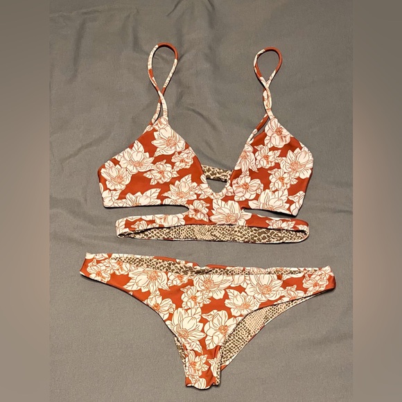 acacia swimwear Other - Acacia rust magnolia bathing suit